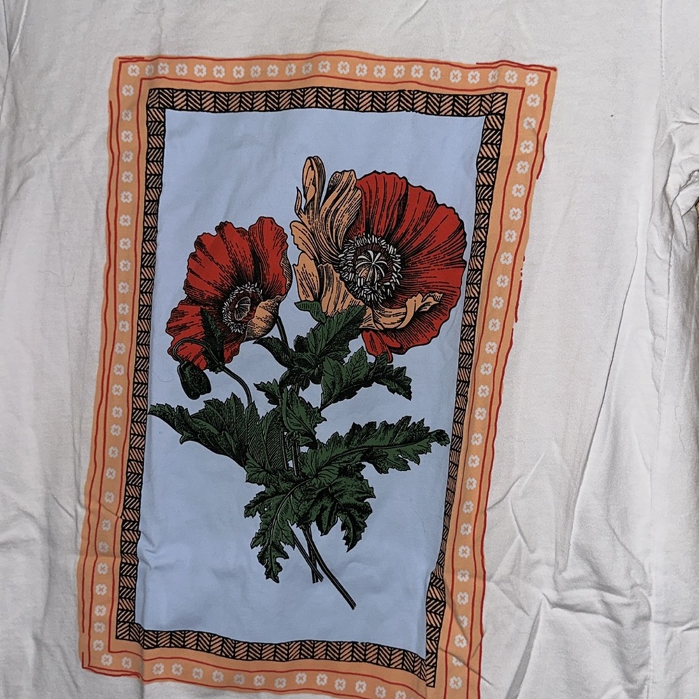 Women's T-shirt with floral design - Picture 2 of 3